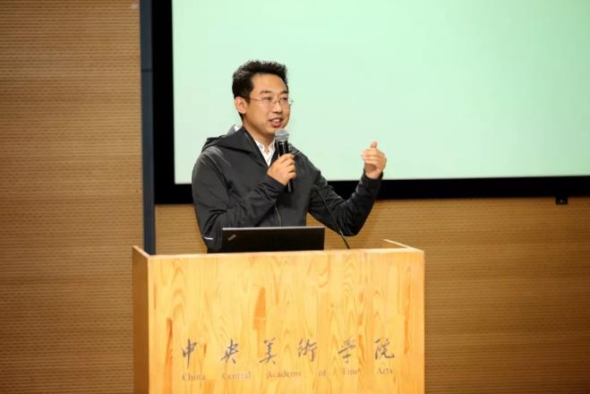 斯瑪特教育集團(tuán)創(chuàng)始人武志演講